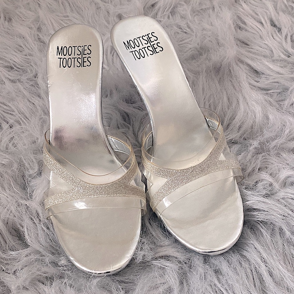 Mootsies Tootsies Silver heels